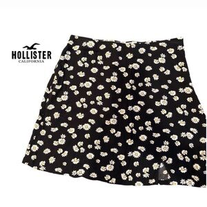 🌼 Hollister Daisy Print Skirt, Medium